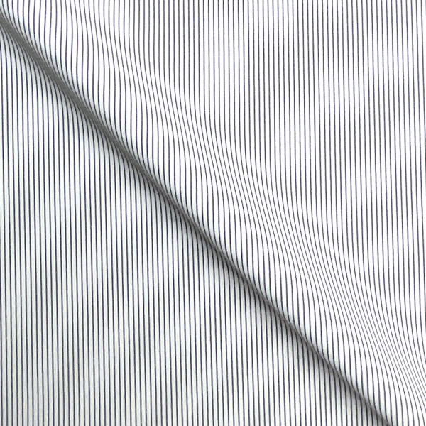 ブラックストライプ柄の生地を各15cm