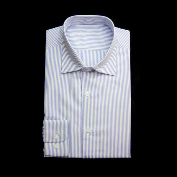 パープルのストライプ柄 セミワイドカラーレギュラー　ラウンドのワイシャツ