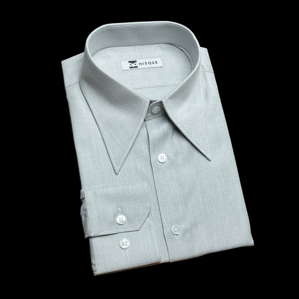 ロングポイントカラーのグレーシャツ