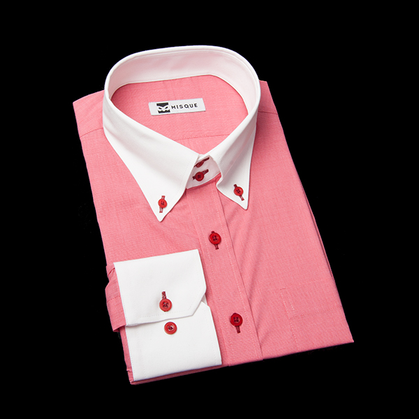 ピンクの無地柄 ボタンダウンカラー　ドゥエボットーニ　レギュラー　角落ち（カットオフ）のワイシャツ